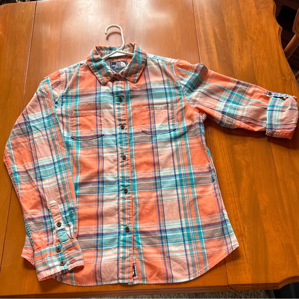The North Face Coral and Teal Plaid Shirt Wms Med